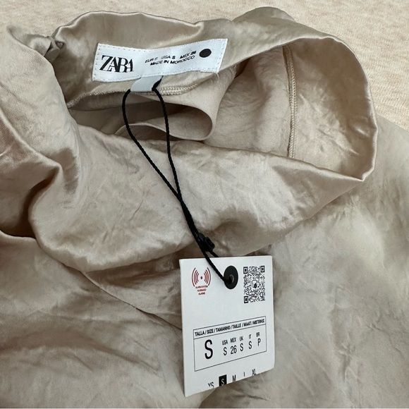 ZARA Women’s Crean Satin Acetato Long Sleeve Back Button Blouse Size S - Picture 3 of 11